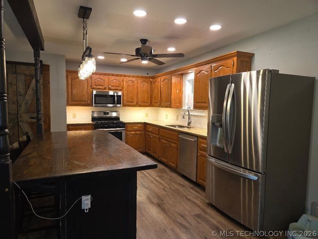 77 Dogwood Trail, Eufaula, OK 74432