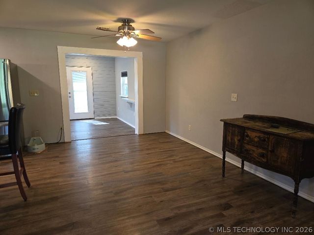 77 Dogwood Trail, Eufaula, OK 74432