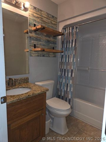 77 Dogwood Trail, Eufaula, OK 74432