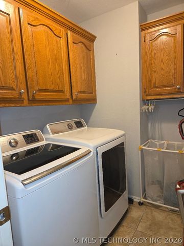 77 Dogwood Trail, Eufaula, OK 74432