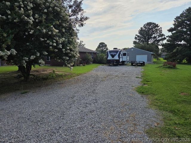 77 Dogwood Trail, Eufaula, OK 74432
