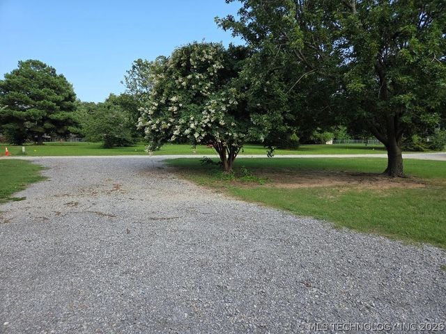 77 Dogwood Trail, Eufaula, OK 74432