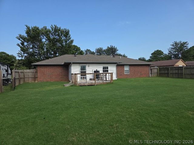 77 Dogwood Trail, Eufaula, OK 74432