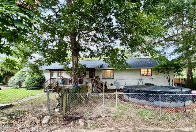 104 Sunset Drive, Clinton, MS 39056