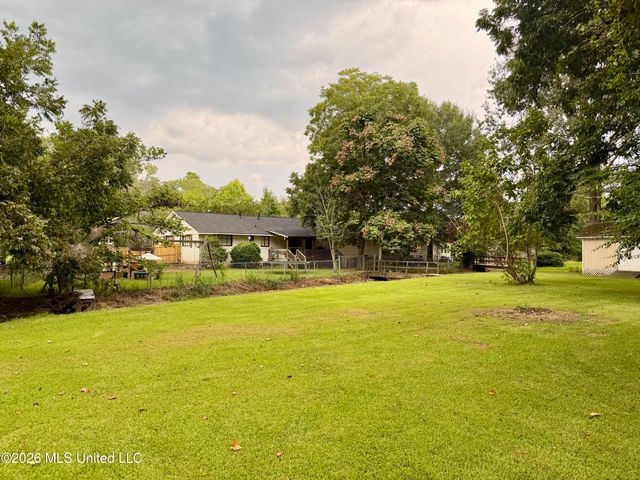 104 Sunset Drive, Clinton, MS 39056
