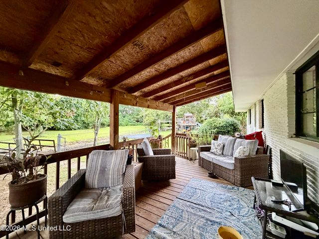 104 Sunset Drive, Clinton, MS 39056