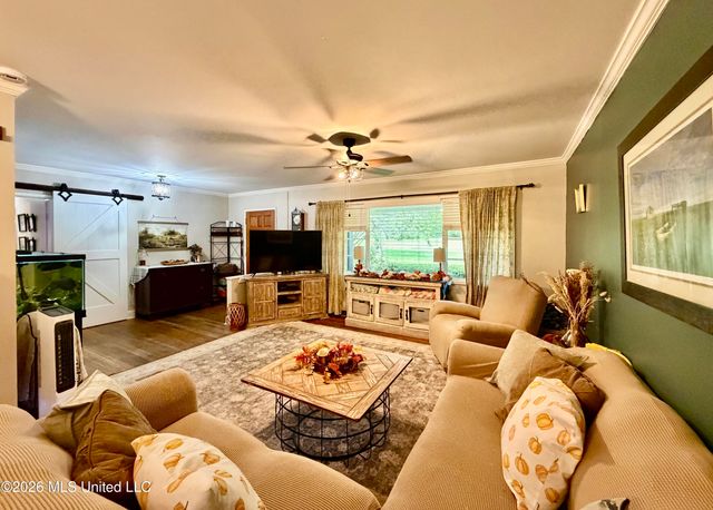 104 Sunset Drive, Clinton, MS 39056