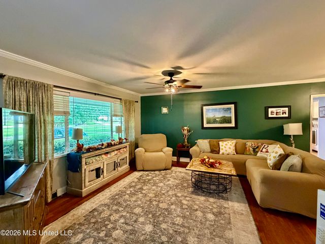 104 Sunset Drive, Clinton, MS 39056