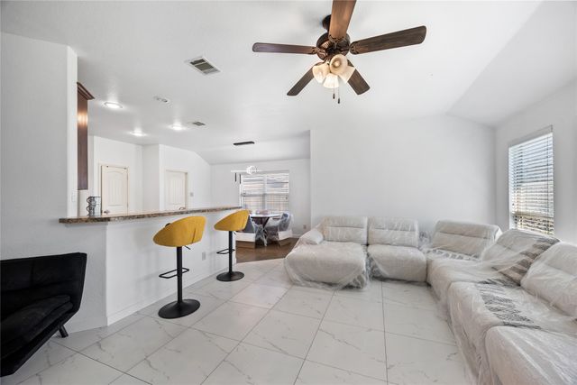 1048 Mercury Drive, Lavon, TX 75166