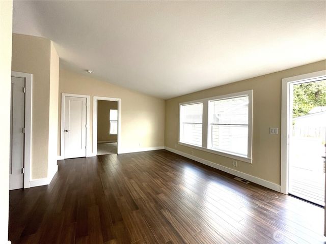 1311 104th Street E, Tacoma, WA 98445