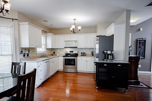 4416 Blowing Wind Drive NW, Acworth, GA 30101