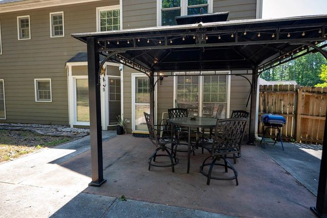 4416 Blowing Wind Drive NW, Acworth, GA 30101