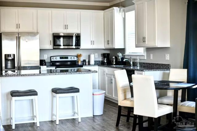 5446 Medina Rd, Pensacola, FL 32507