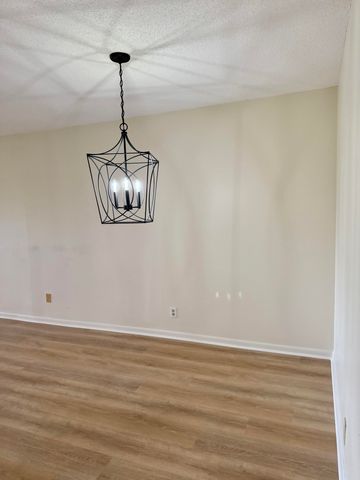 2840 SW 13th Street 103, Delray Beach, FL 33445