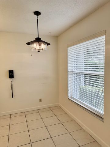 2840 SW 13th Street 103, Delray Beach, FL 33445