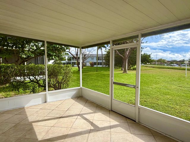 2840 SW 13th Street 103, Delray Beach, FL 33445