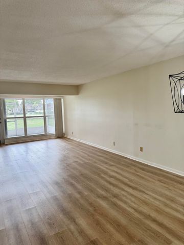 2840 SW 13th Street 103, Delray Beach, FL 33445