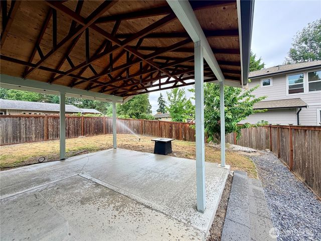 1034 S 74th Street, Tacoma, WA 98408