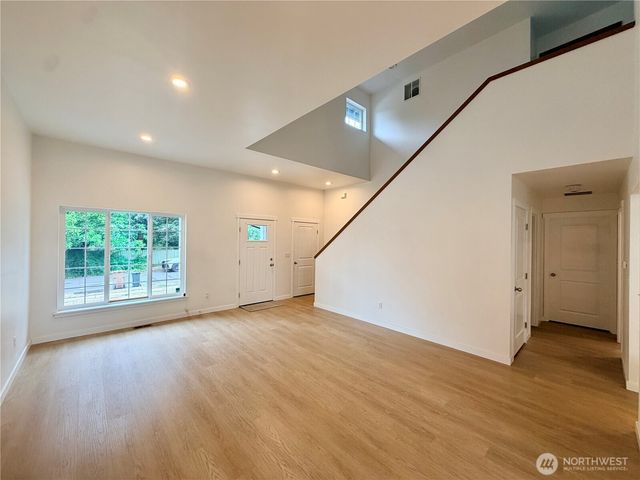 1034 S 74th Street, Tacoma, WA 98408