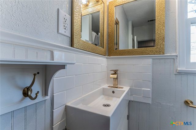 1418 S 3rd Street, Temple, TX 76504