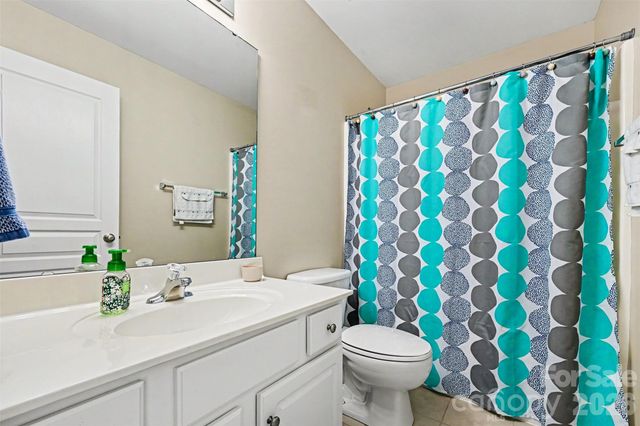 1033 Woodglen Lane, Matthews, NC 28104