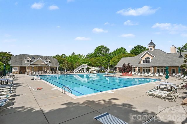 1033 Woodglen Lane, Matthews, NC 28104