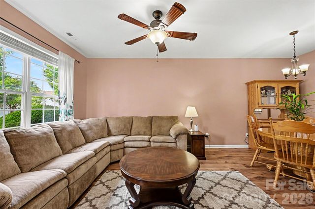 1033 Woodglen Lane, Matthews, NC 28104