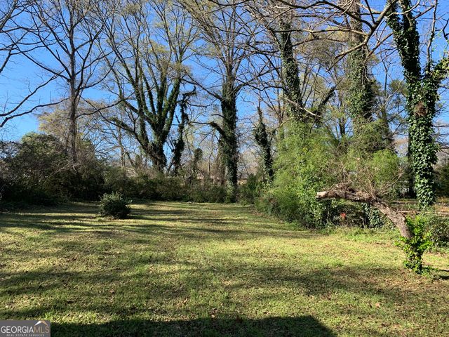 5085 Lake Drive, Forest Park, GA 30297