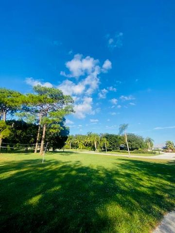 3290 SW Island Way, Palm City, FL 34990