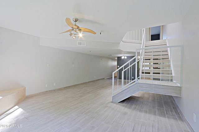 2615 N HAYDEN Road 103, Scottsdale, AZ 85257