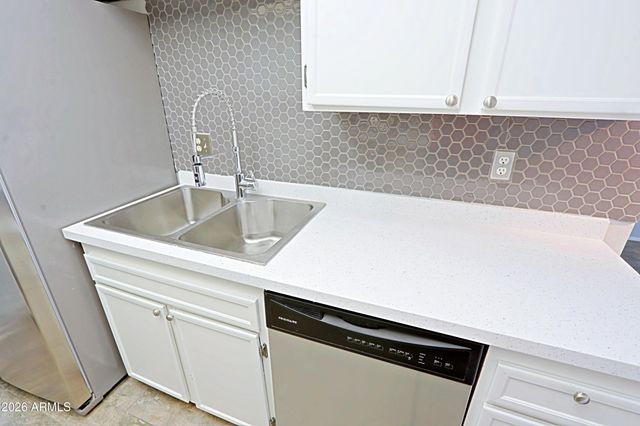 2615 N HAYDEN Road 103, Scottsdale, AZ 85257