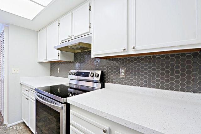 2615 N HAYDEN Road 103, Scottsdale, AZ 85257