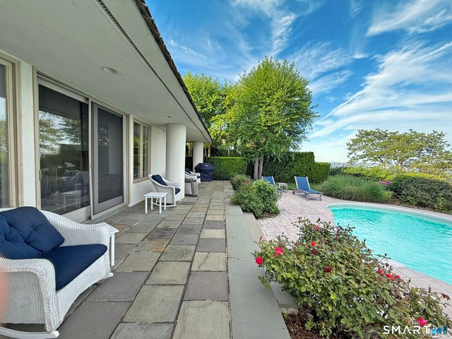 125 Battery Park Drive, Bridgeport, CT 06605