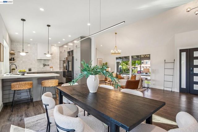 2875 Norcrest Dr, San Jose, CA 95148