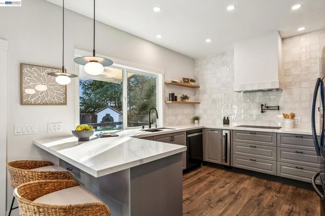 2875 Norcrest Dr, San Jose, CA 95148