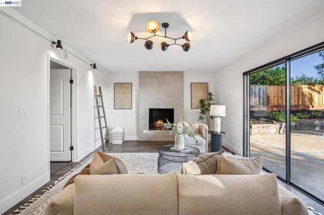 2875 Norcrest Dr, San Jose, CA 95148