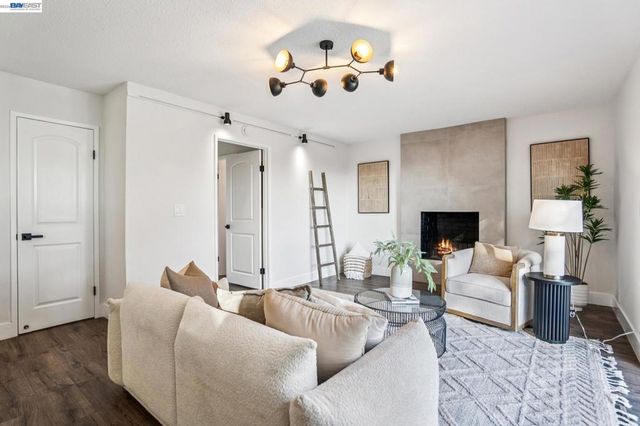 2875 Norcrest Dr, San Jose, CA 95148