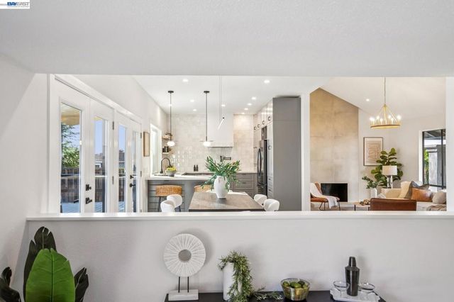 2875 Norcrest Dr, San Jose, CA 95148