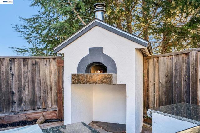 2875 Norcrest Dr, San Jose, CA 95148
