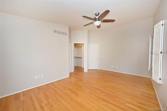 7274 Westchester Road 8, West Bloomfield Charter Township, MI 48322
