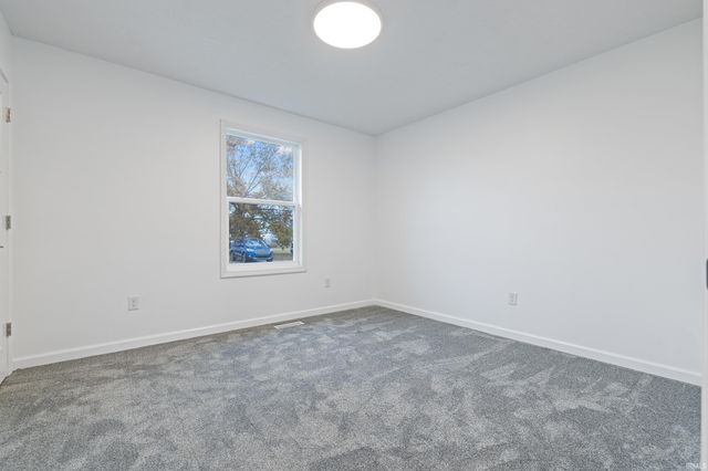 1002 N Harrison Street, Alexandria, IN 46001