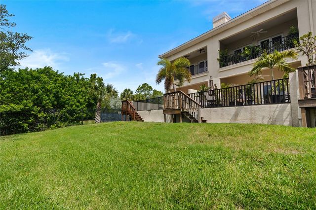 1008 PASEO DEL RIO NE, St Petersburg, FL 33702