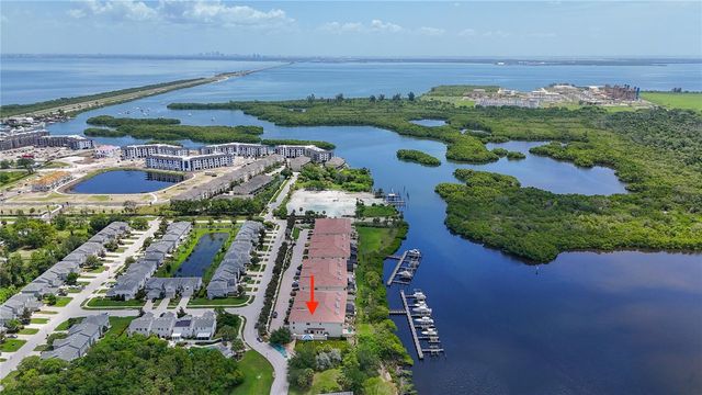 1008 PASEO DEL RIO NE, St Petersburg, FL 33702