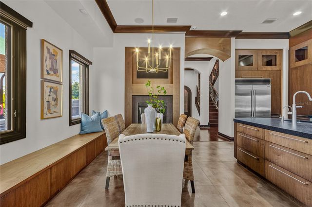 1008 PASEO DEL RIO NE, St Petersburg, FL 33702