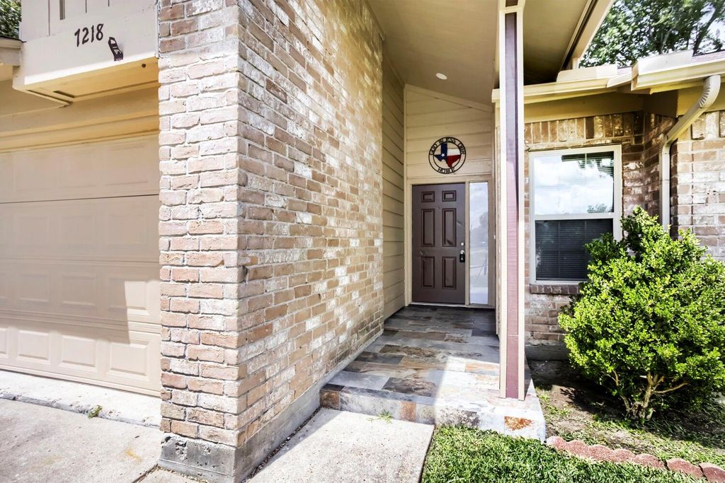 7218 Camino Verde Drive, Houston, TX 77083