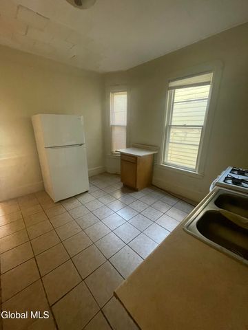 314 Georgetta Dix Plaza, Schenectady, NY 12307