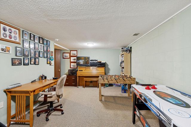 3275 Hill Ridge Drive 29, Eagan, MN 55121