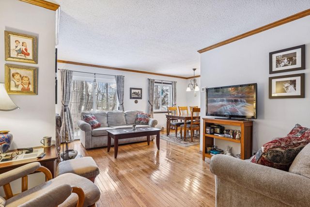 3275 Hill Ridge Drive 29, Eagan, MN 55121