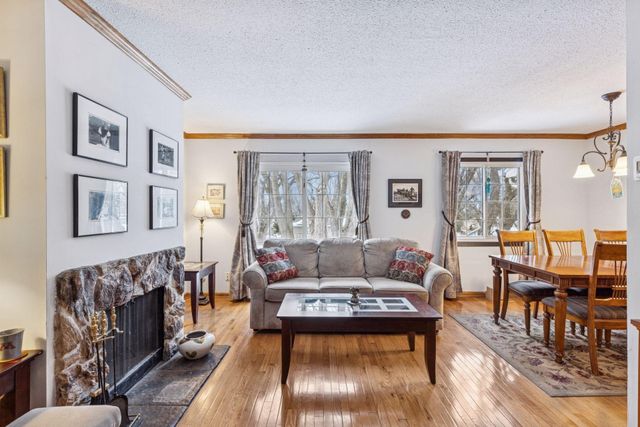 3275 Hill Ridge Drive 29, Eagan, MN 55121