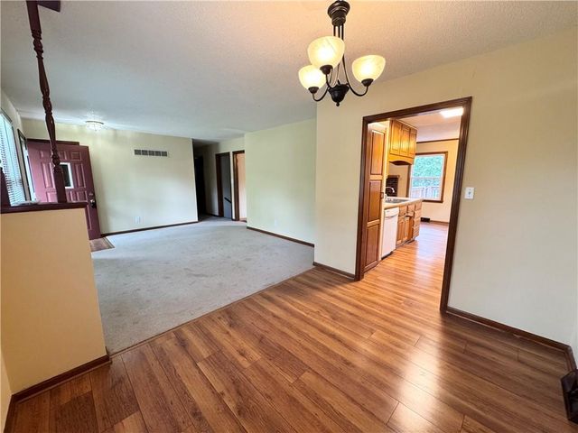 1421 Grandview Drive, Warrensburg, MO 64093